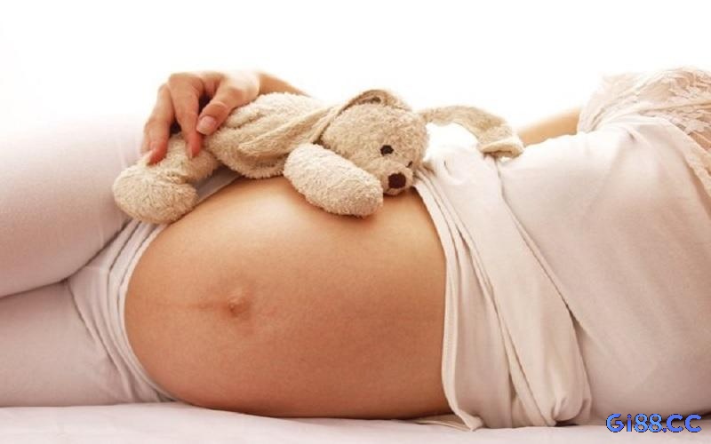 Trong văn hóa châu Á, giải mã giấc mơ sinh đẻ thường liên quan mật thiết đến vận may tài chính và sự nghiệp