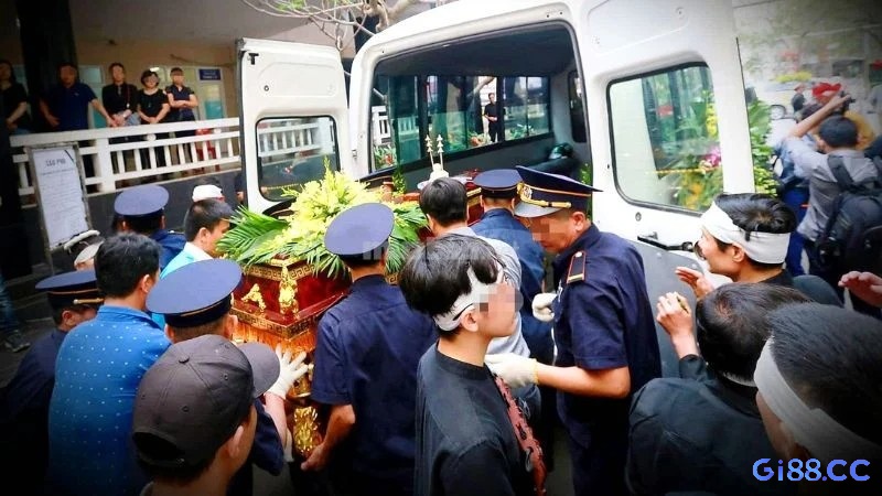 Mơ thấy đám tang xuất hiện trước nhà mình là điềm báo về những điều mới sẽ đến với bạn